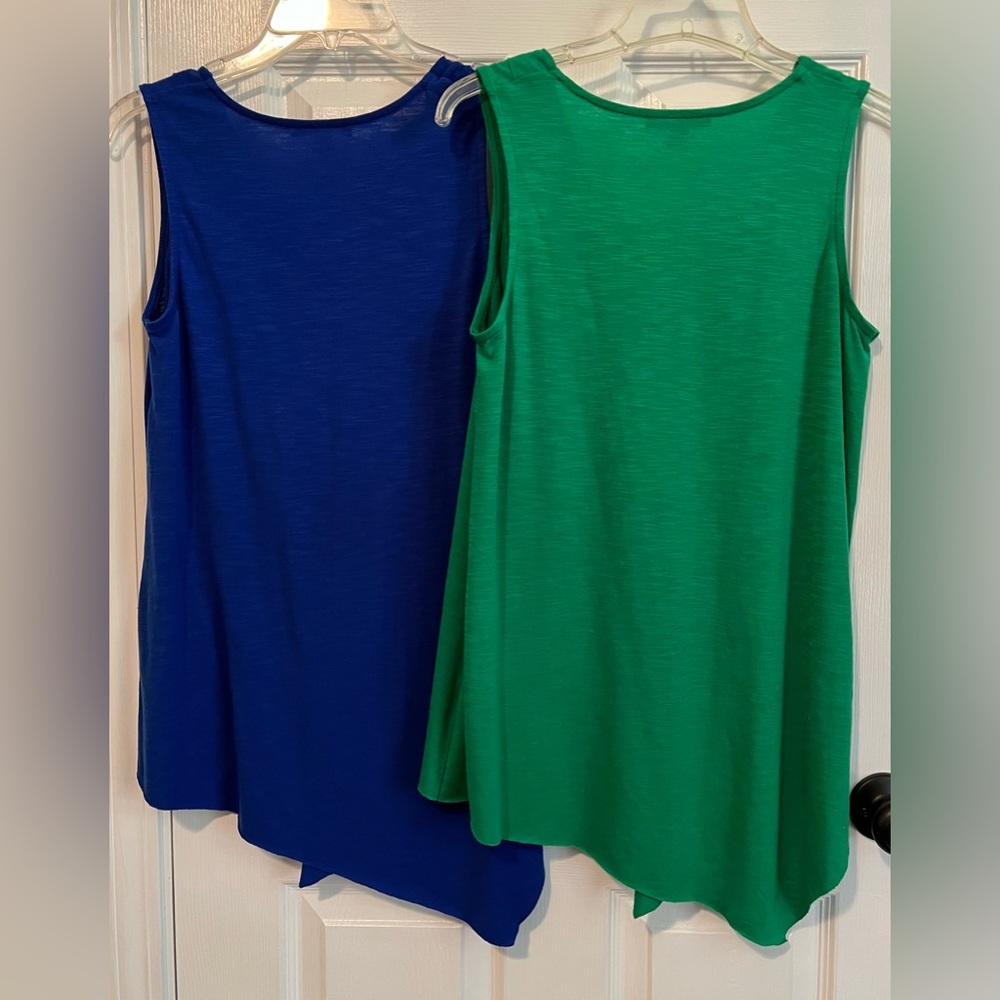 2 Cable & Gauge Sleeveless Tops - Picture 2 of 5